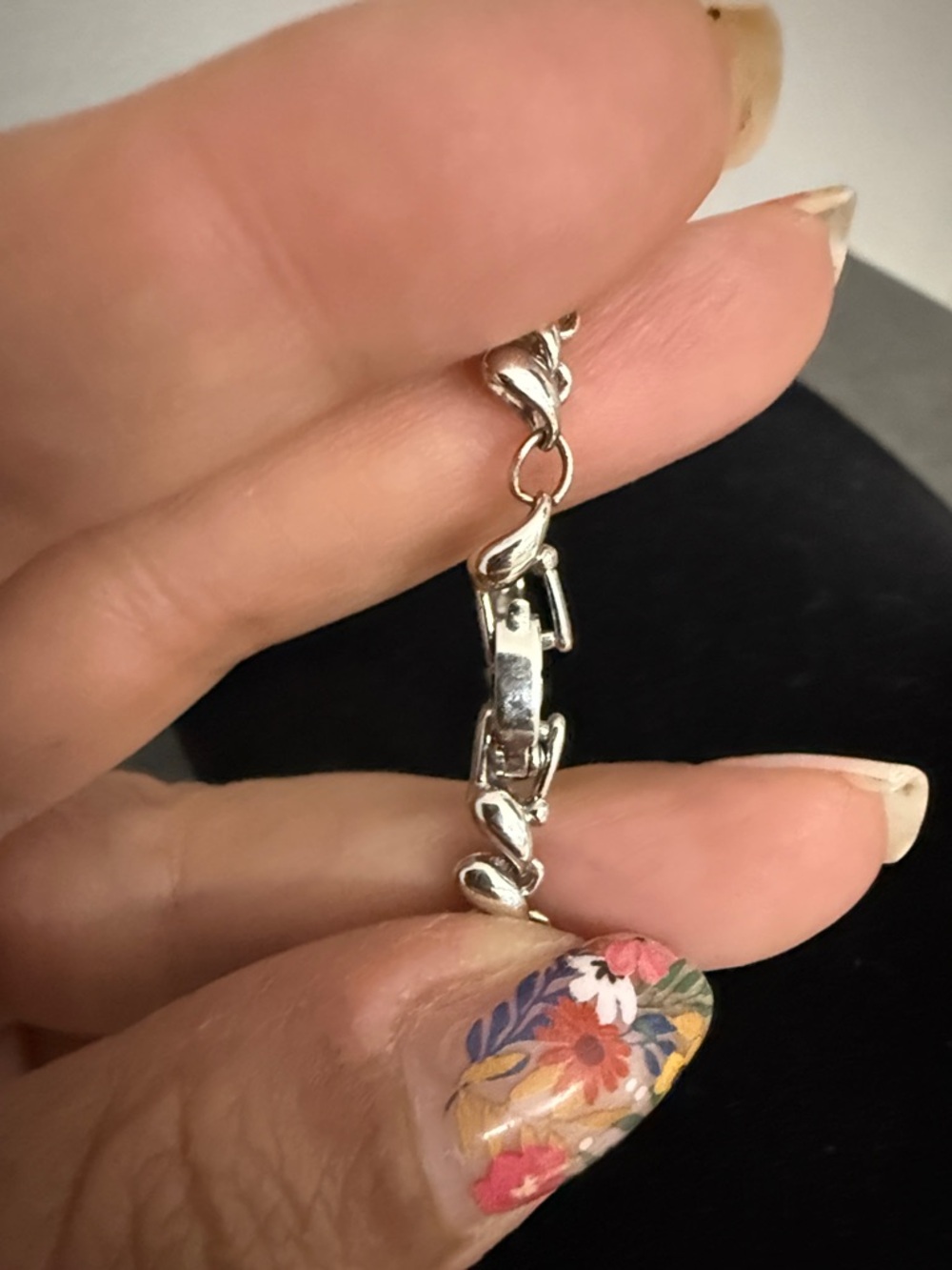 Preloved Monet silver tone bracelet  7” - Picture 3 of 6